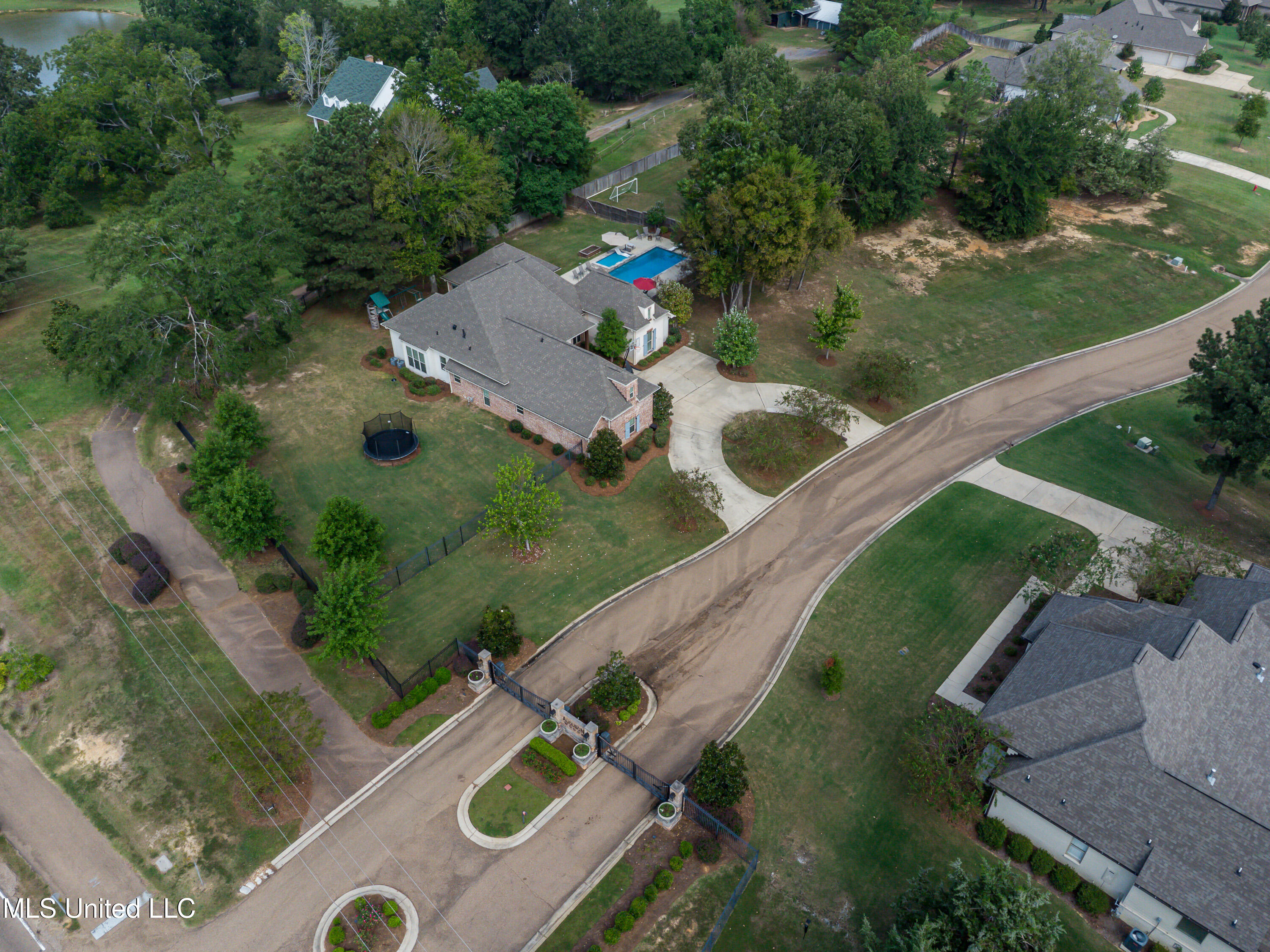 103 Ridgetop Circle Flowood, MS 39232 - Photo 86 of 87 03 Ridgetop Cir drone-11
