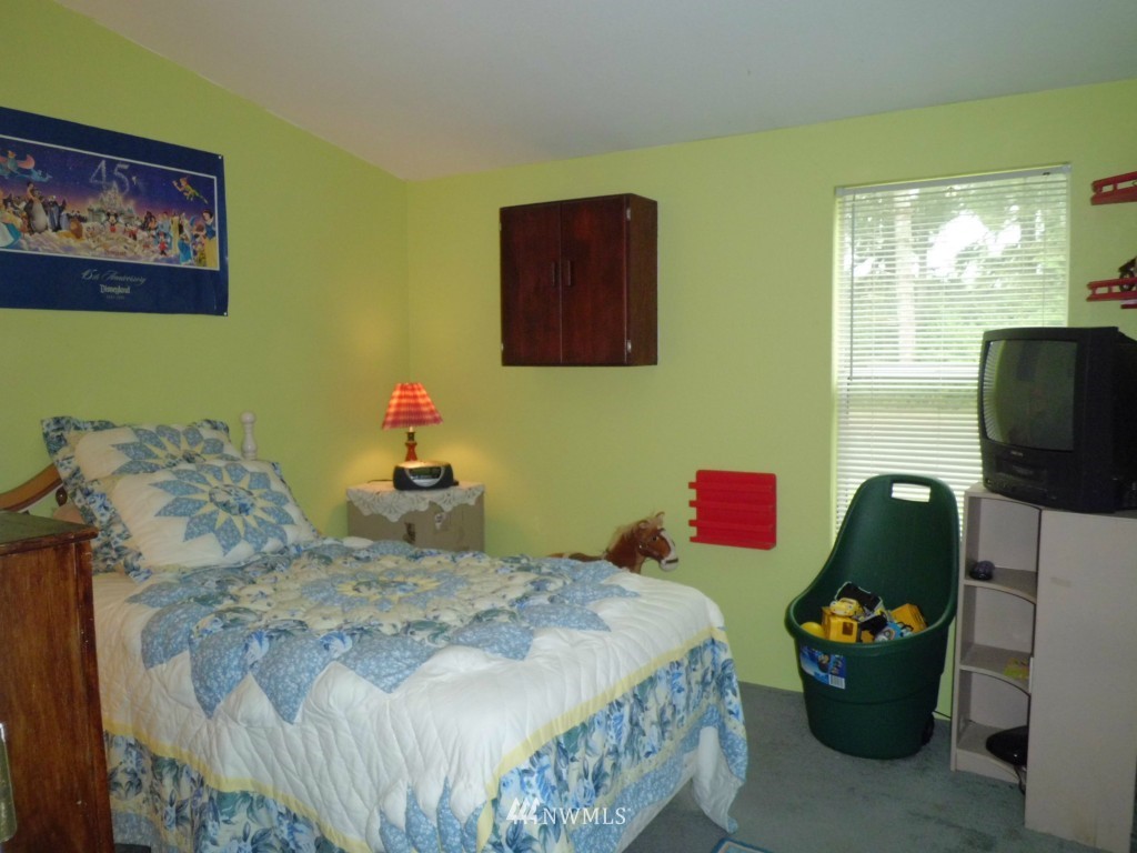 2062 South Bank Road Oakville, WA 98568 - Photo 12 of 25