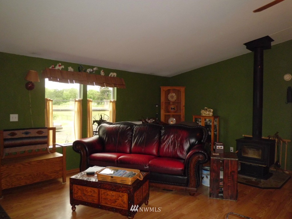 2062 South Bank Road Oakville, WA 98568 - Photo 4 of 25
