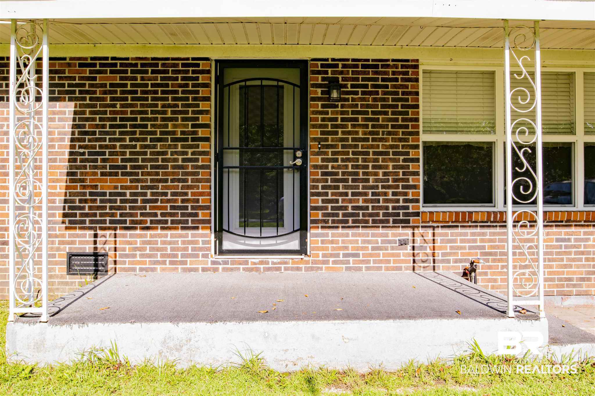 108 South Stuart Street Foley, AL 36535 - Photo 2 of 26