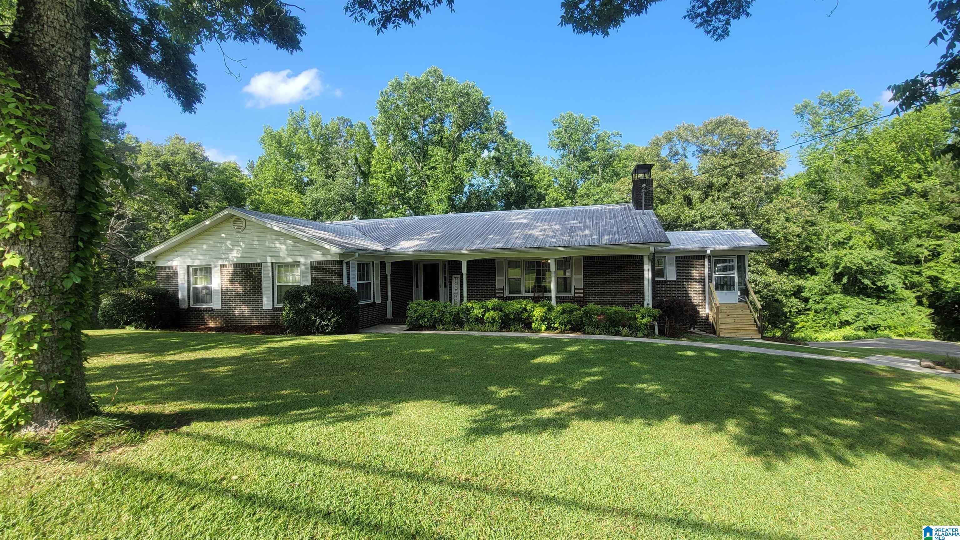 911 Arkadelphia Road Warrior, AL 35180 - Photo 4 of 49