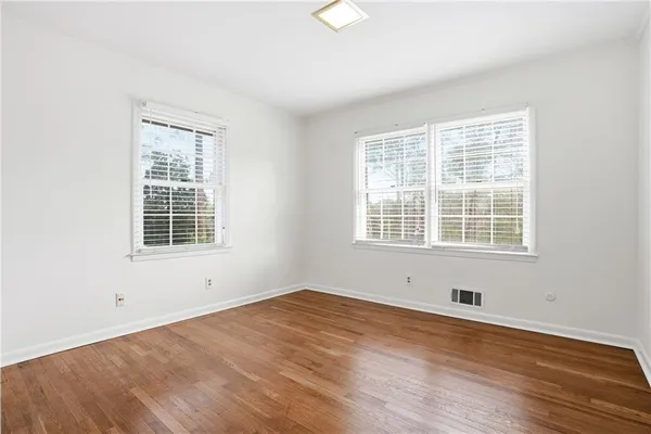 $2,000 | 4165 Williamsburg Drive, Atlanta, GA 30337