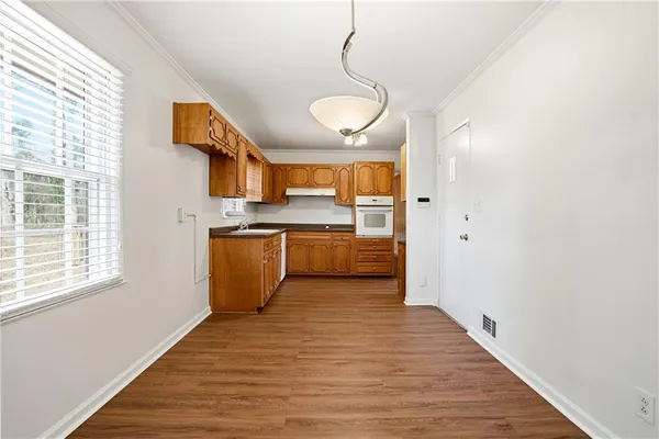 $2,000 | 4165 Williamsburg Drive, Atlanta, GA 30337