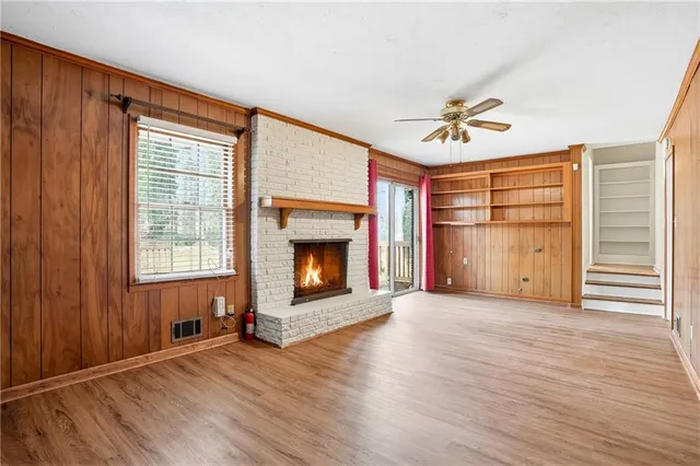 $2,000 | 4165 Williamsburg Drive, Atlanta, GA 30337