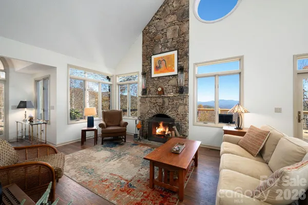 $675,000 | 481 Overlook Drive, Mars Hill, NC 28754