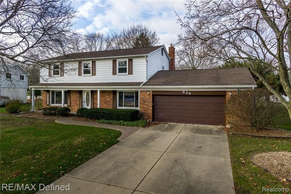 934 Spartan Court Rochester Hills, MI 48309 - Photo 1 of 35