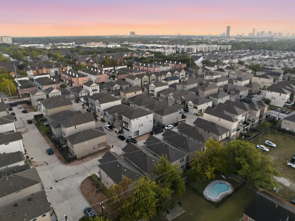 $2,750 | 8663 Cedardale Park Drive, Houston, TX 77063