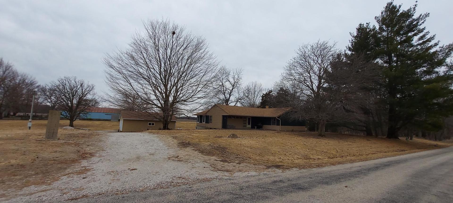 1393 North 50th Avenue Alpha, IL 61413 - Photo 2 of 38