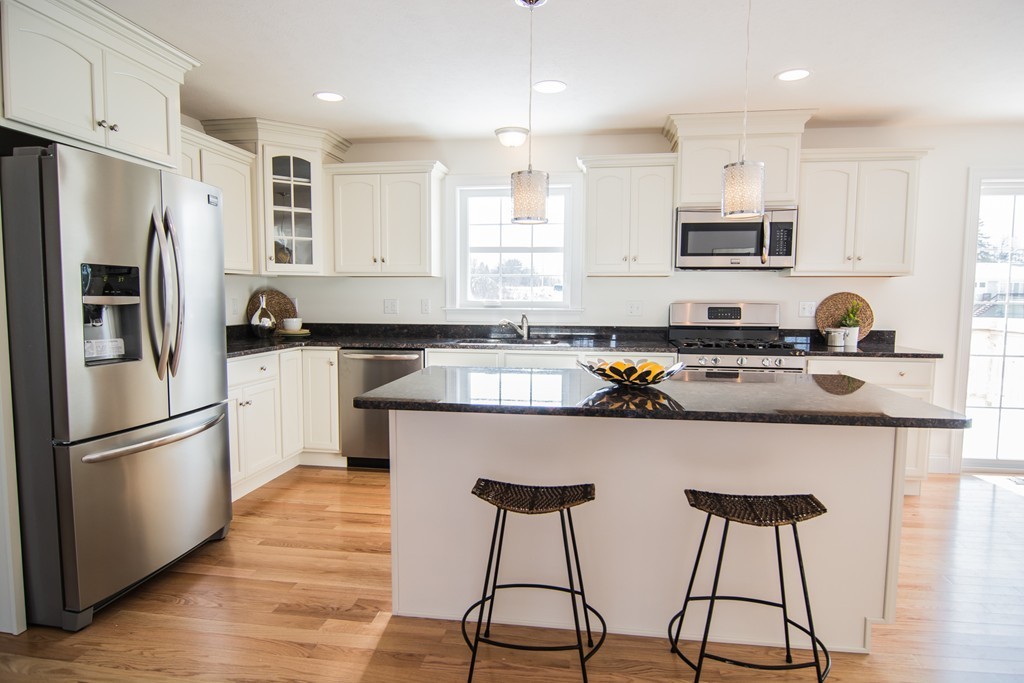 245 Wheeler Road Dracut, MA 01826 - Photo 3 of 14