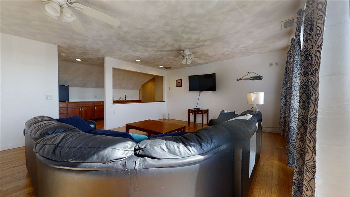 51 Glendale Road Narragansett, RI 02882 - Photo 36 of 50