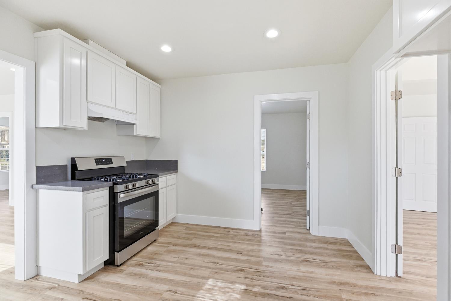 821 Sutter Avenue Modesto, CA 95351 - Photo 13 of 26