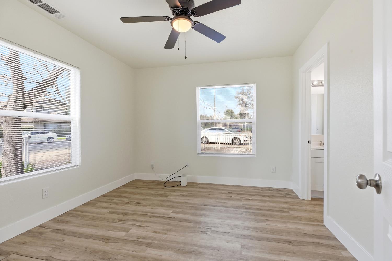 821 Sutter Avenue Modesto, CA 95351 - Photo 8 of 26