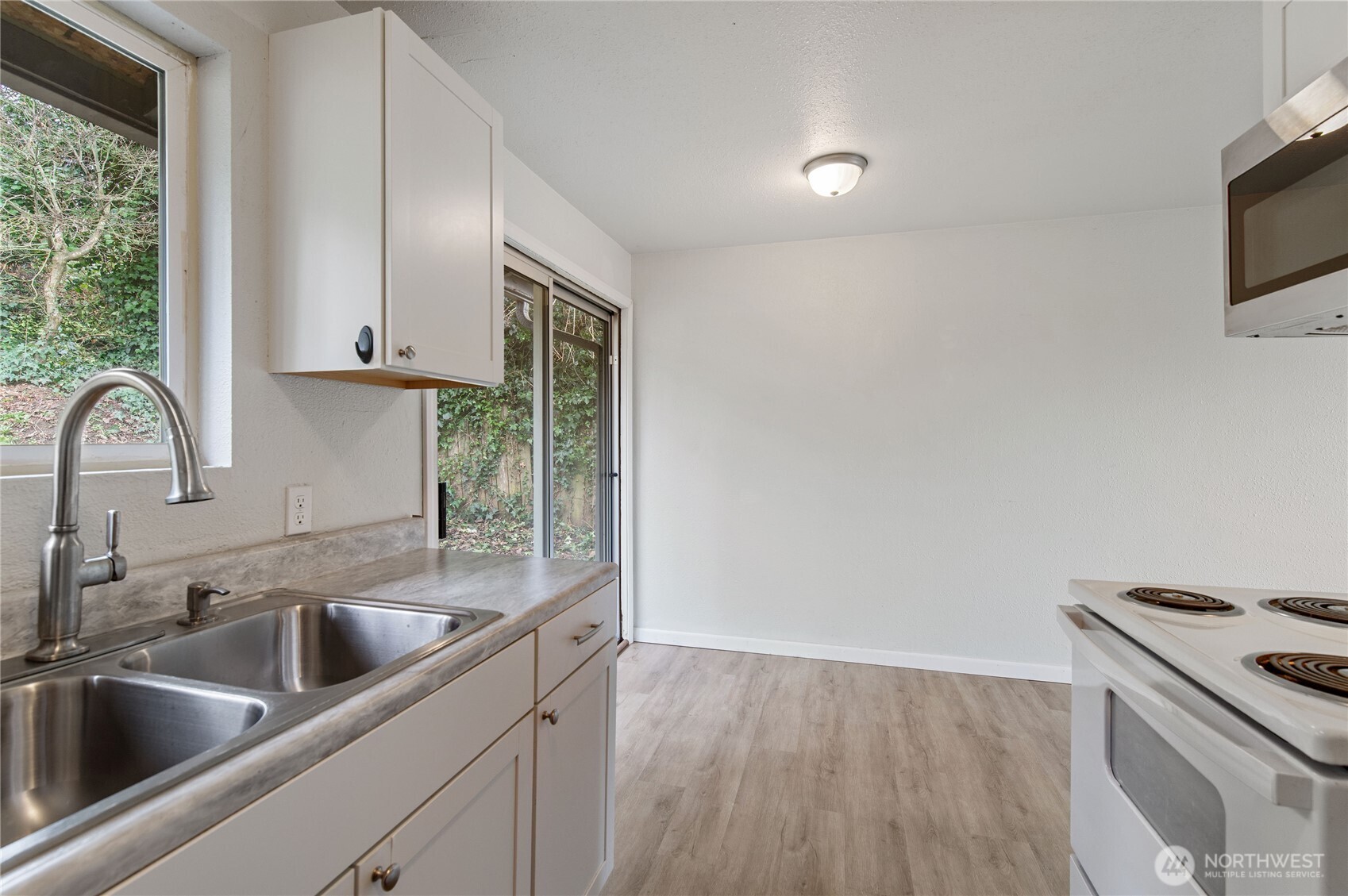 3224 Halverson Avenue Bremerton, WA 98310 - Photo 14 of 31