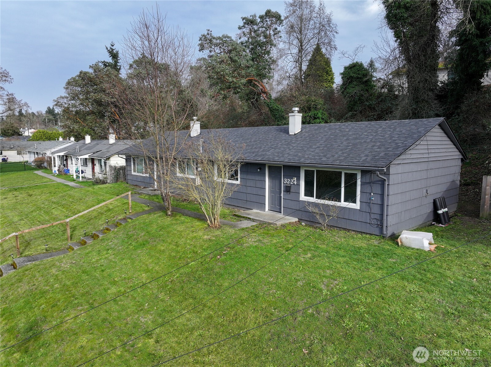 3224 Halverson Avenue Bremerton, WA 98310 - Photo 2 of 31