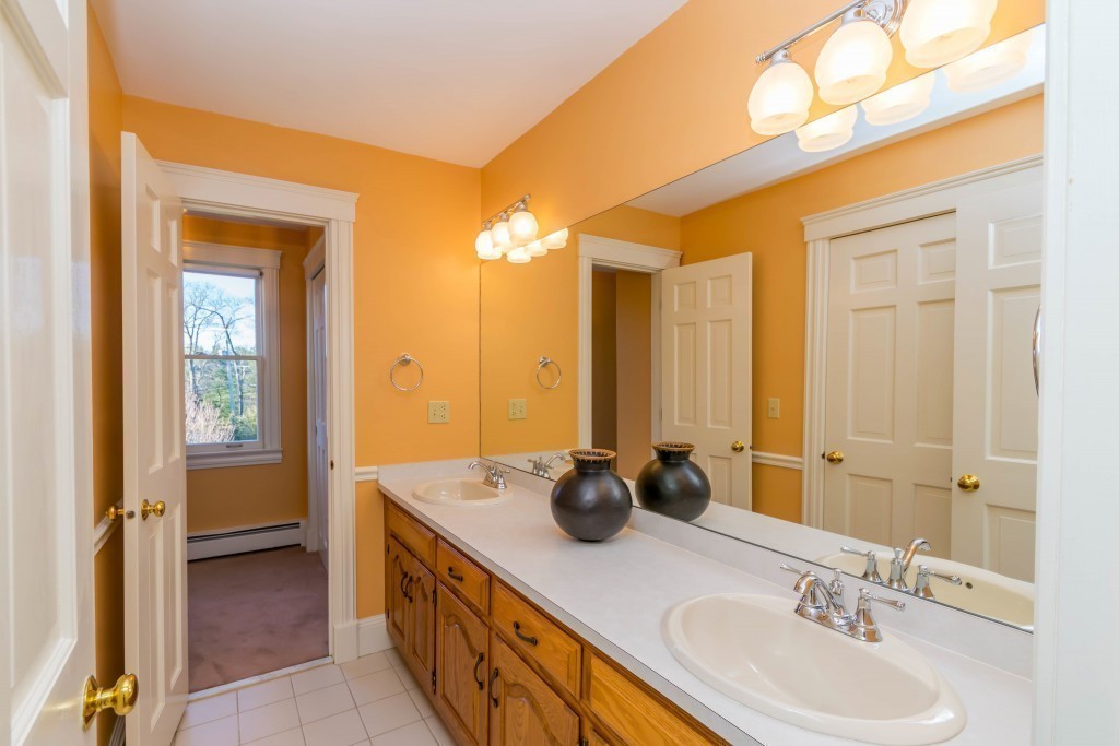 4 Old Town Road Walpole, MA 02081 - Photo 14 of 29 Gallery Image 14