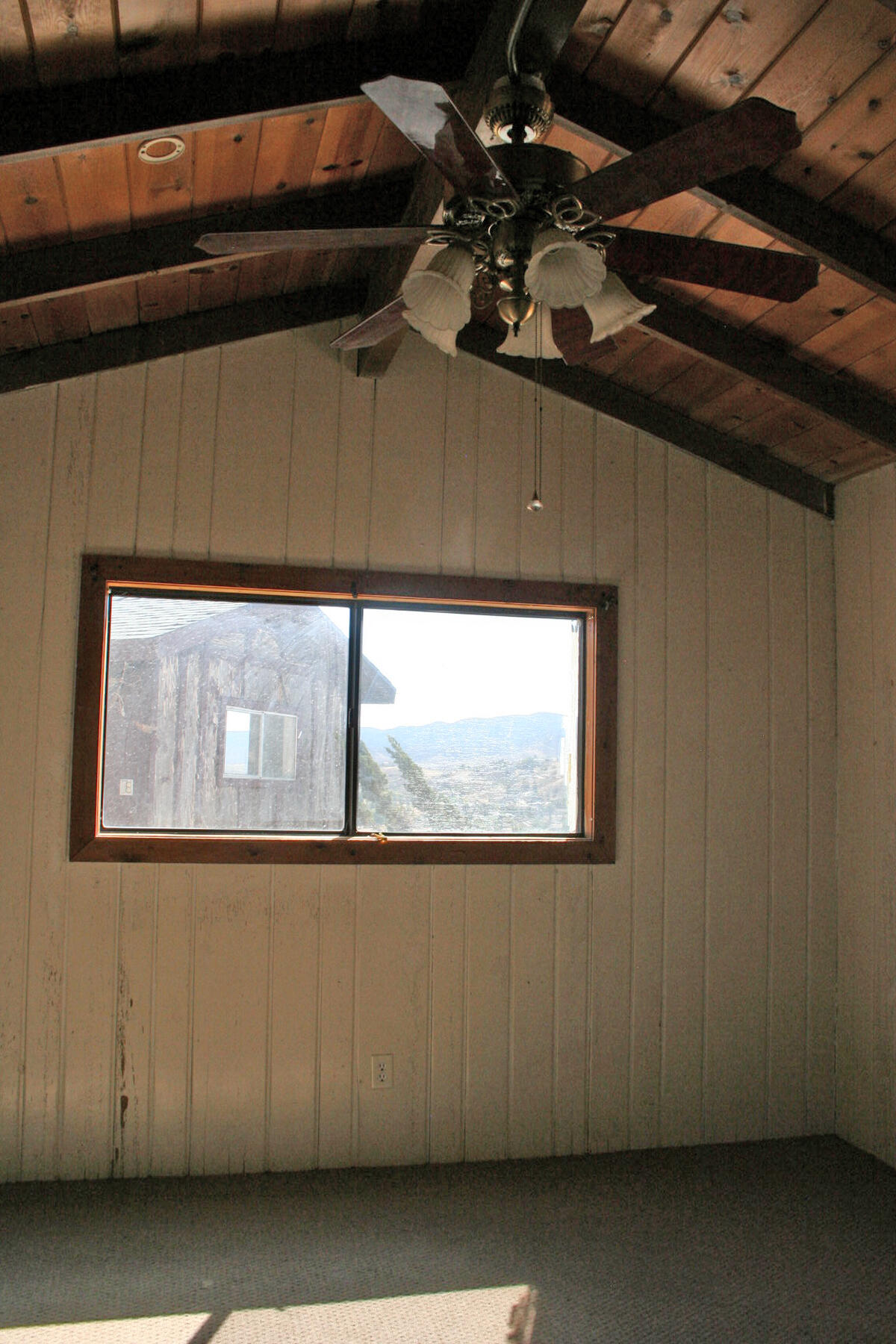 15040 Hawk Drive Lake Elizabeth, CA 93532 - Photo 15 of 27 bedroom