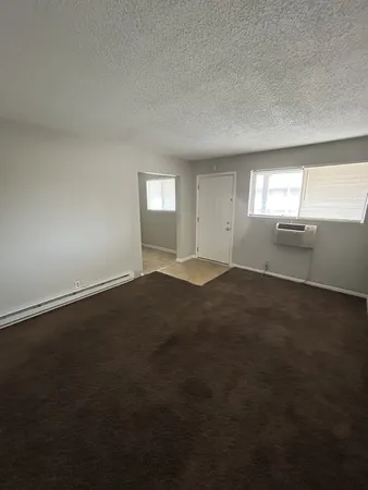 a view of empty room with window