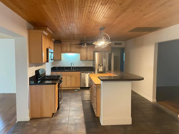 $2,700 | 803 West 18th Street, Tempe, AZ 85281