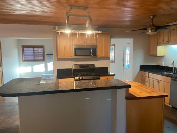 $2,700 | 803 West 18th Street, Tempe, AZ 85281