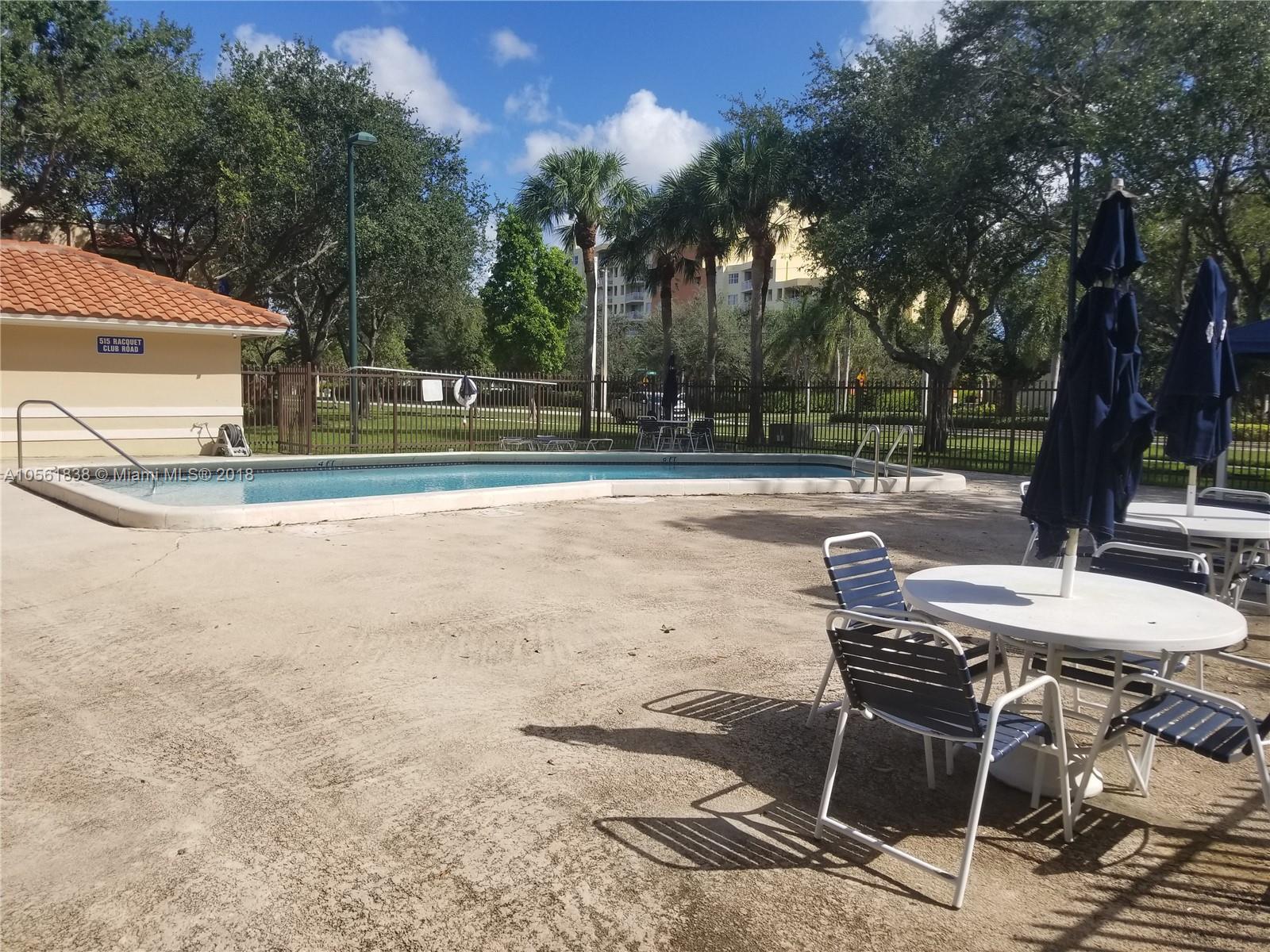 585 Racquet Club Road, Unit 8 Weston, FL 33326 - Photo 7 of 22