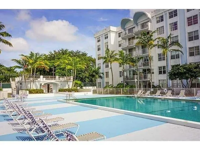 a view of a multi story building