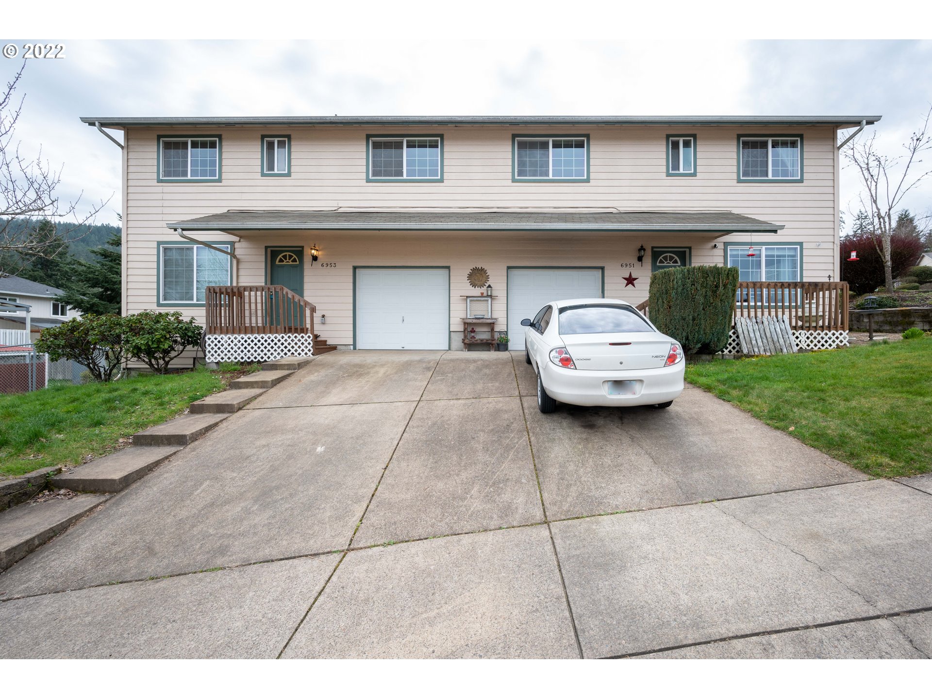 6951 Bluebelle Way Springfield, OR 97478 - Photo 1 of 19