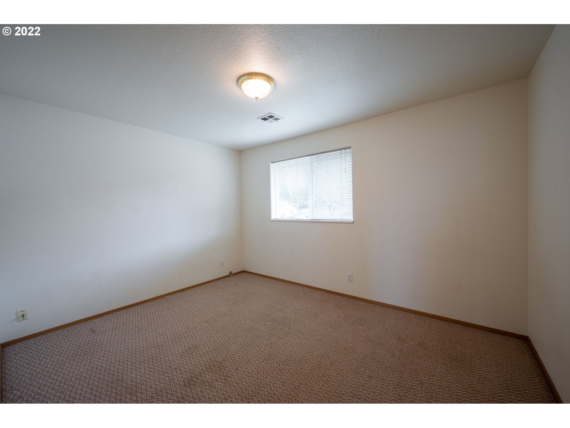 6951 Bluebelle Way Springfield, OR 97478 - Photo 14 of 19