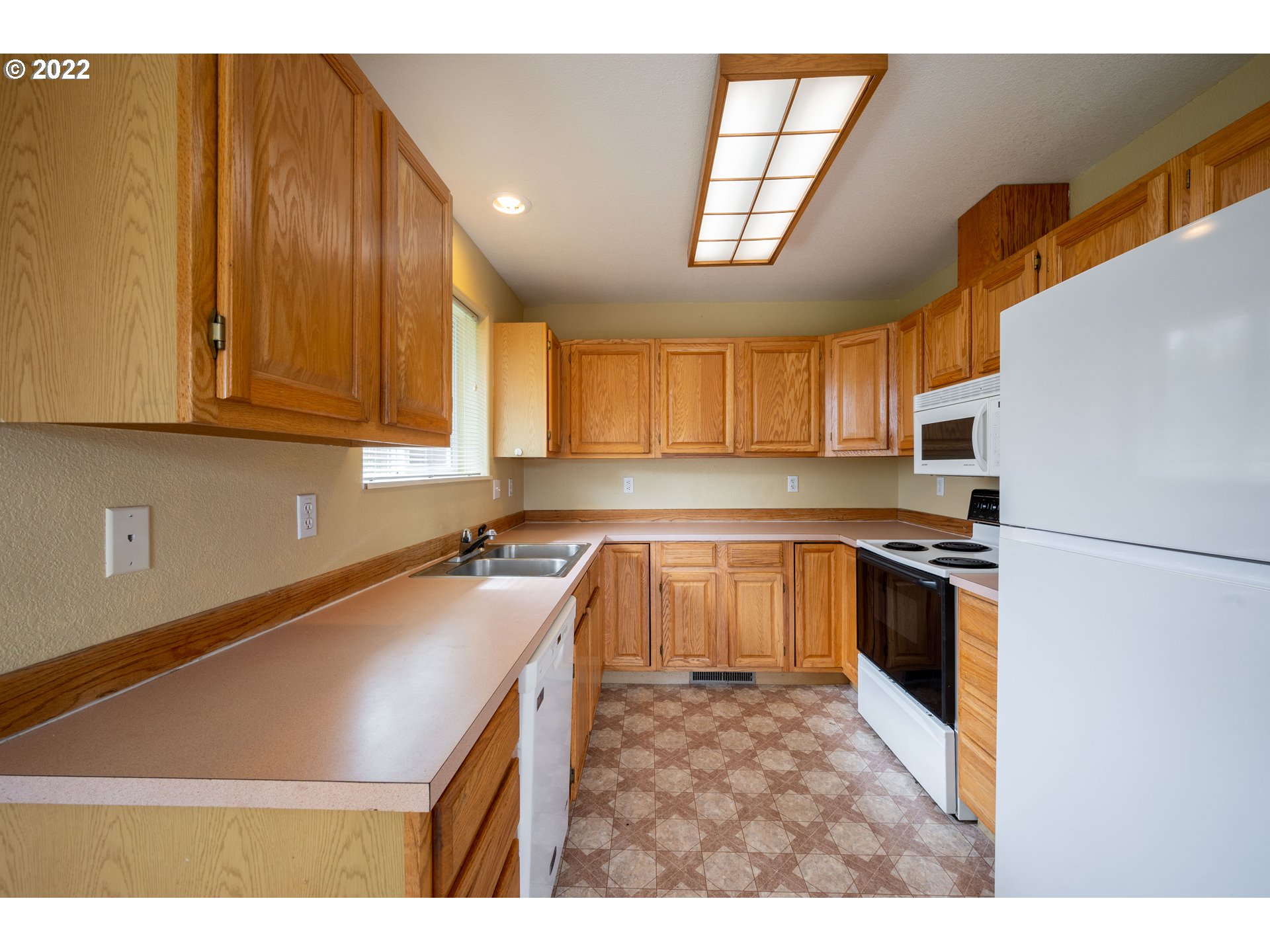 6951 Bluebelle Way Springfield, OR 97478 - Photo 5 of 19
