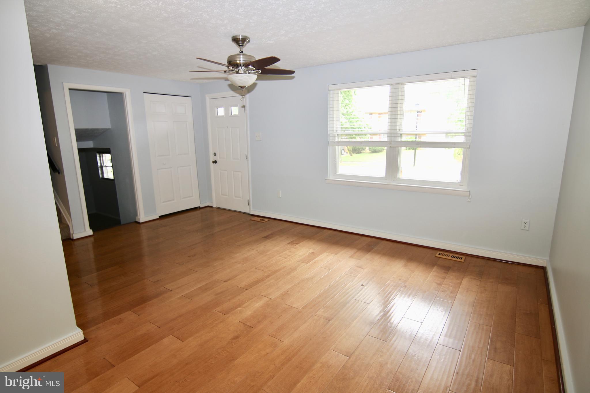 1820 Montreal Road Severn, MD 21144 - Photo 10 of 25 Living Room