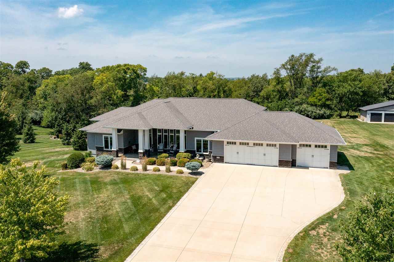 1354 Spring Ridge Court Northeast Swisher, IA 52338 - Photo 4 of 62 Gallery Image 4