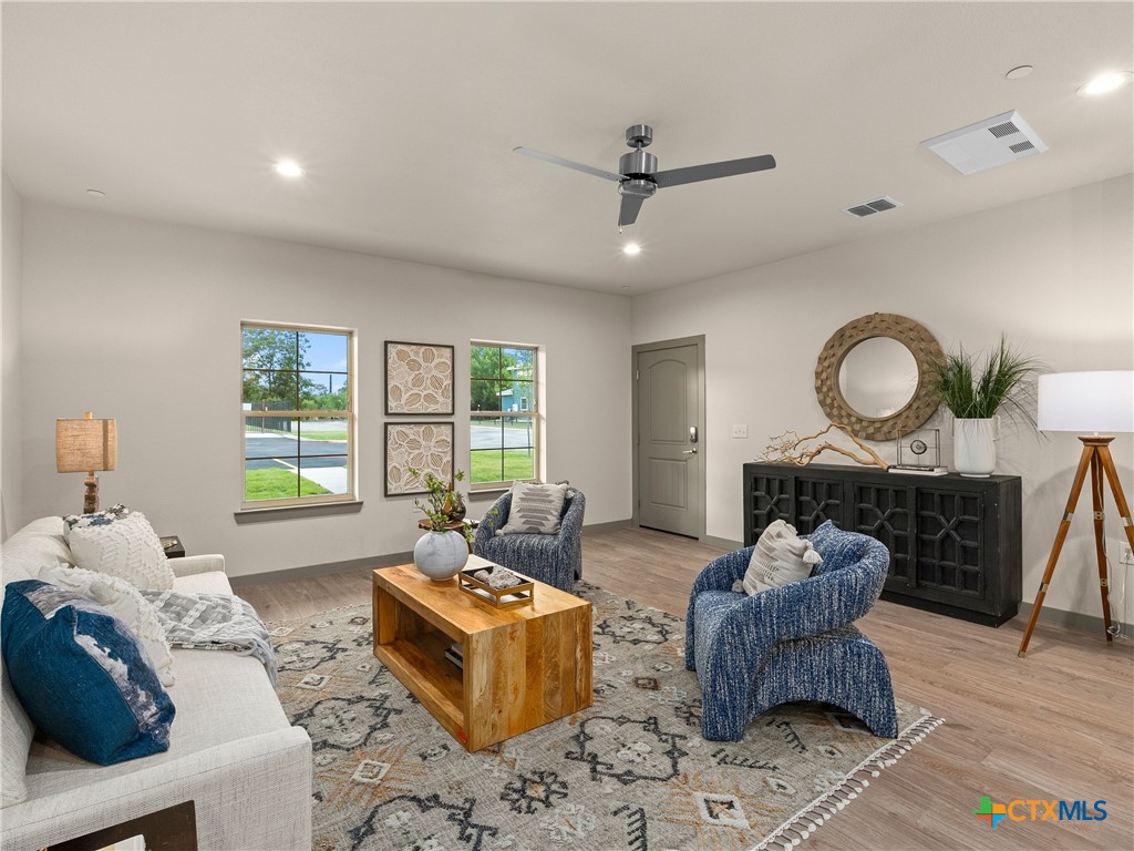 1554 Gruene Road, Unit B3 New Braunfels, TX 78130 - Photo 4 of 27