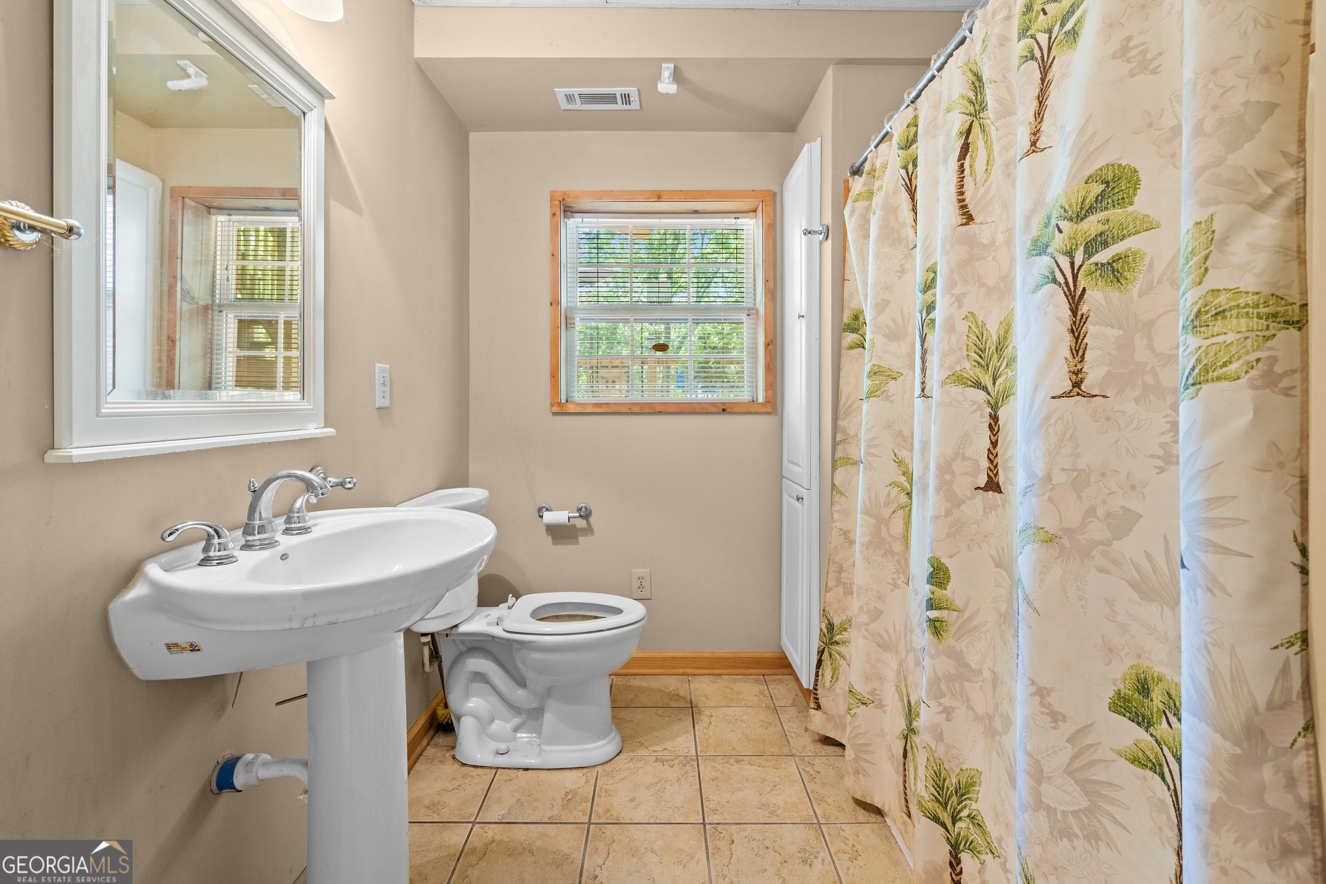 4930 Post Road Winston, GA 30187 - Photo 34 of 59 a bathroom with a sink toilet and shower