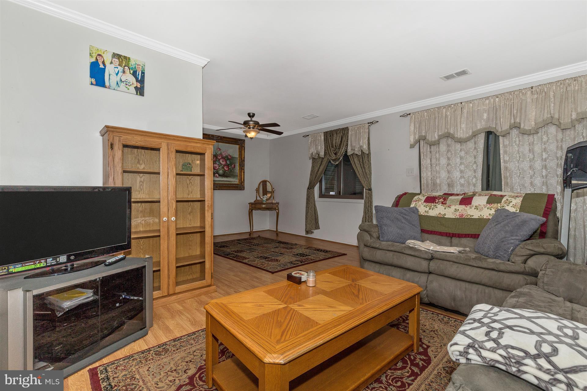 213 North Cottage Road Sterling, VA 20164 - Photo 9 of 14 Living Room