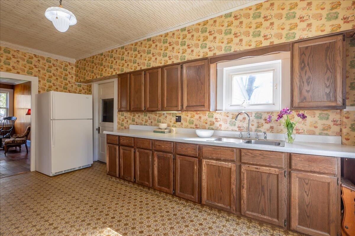 21 Georges Street Thomaston, ME 04861 - Photo 28 of 88 39-21 Georges-36