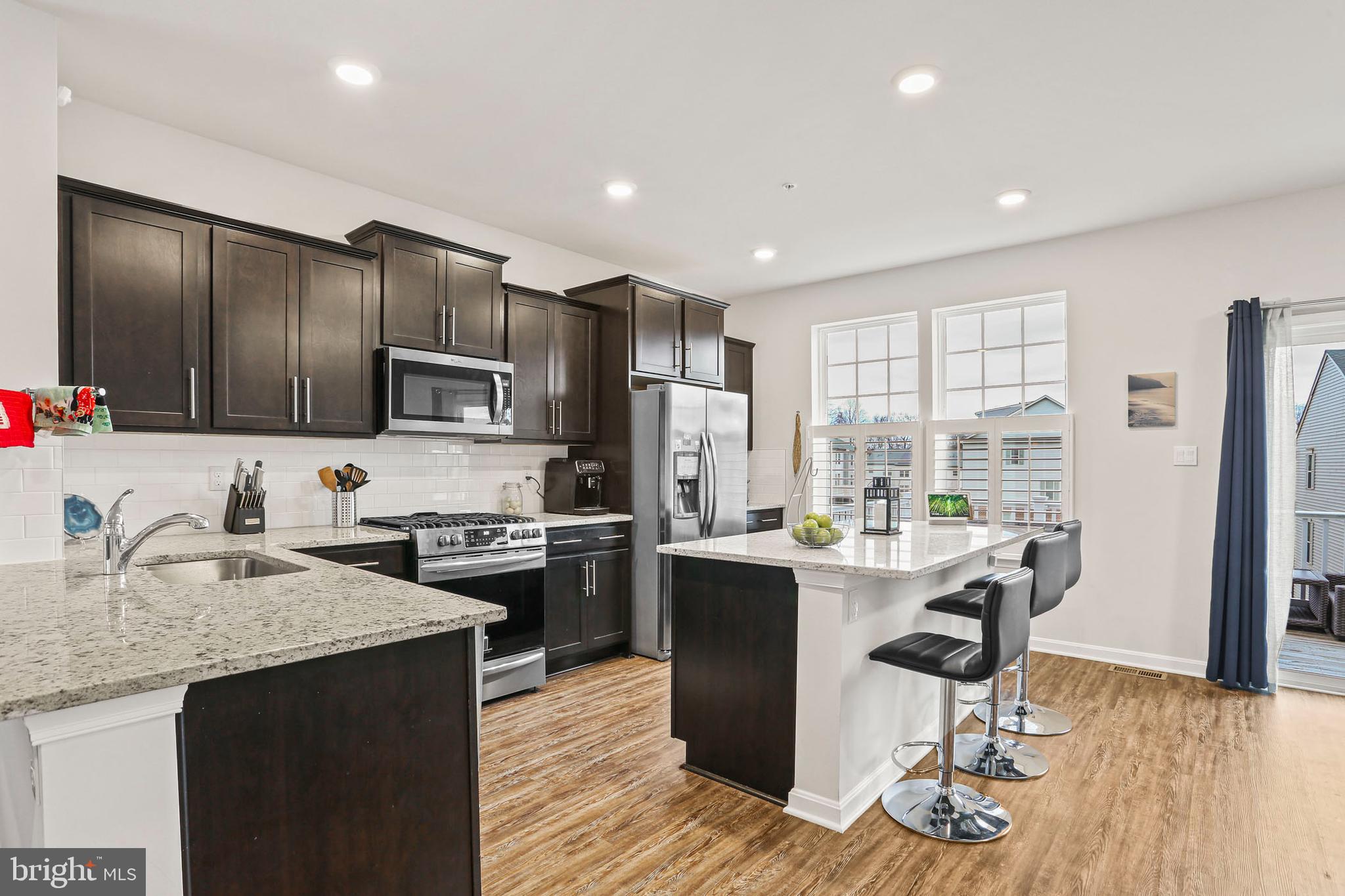 2918 Davis Ridge Court Hanover, MD 21076 - Photo 2 of 26 BEAUTIFUL CABNITRY AND STAINLESS STEEL APPLIANCES