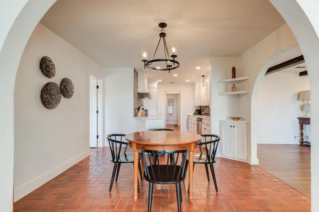 $625,000 | 15 Surrey Circle, Ransom Canyon, TX 79366