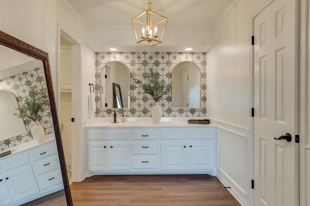 $625,000 | 15 Surrey Circle, Ransom Canyon, TX 79366