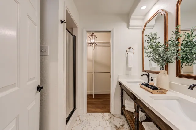 $625,000 | 15 Surrey Circle, Ransom Canyon, TX 79366