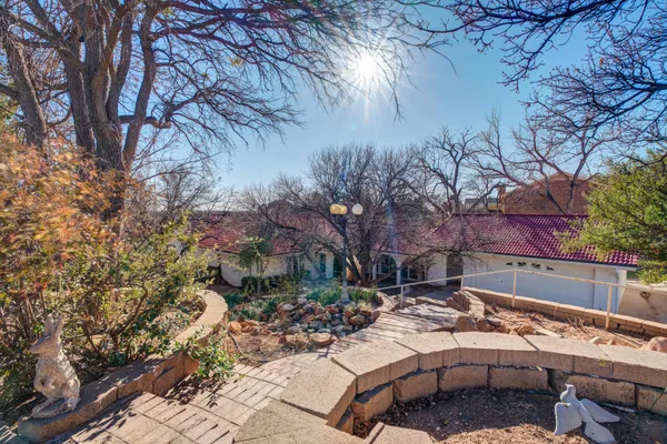 $625,000 | 15 Surrey Circle, Ransom Canyon, TX 79366