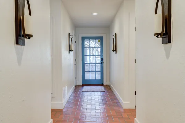 $625,000 | 15 Surrey Circle, Ransom Canyon, TX 79366