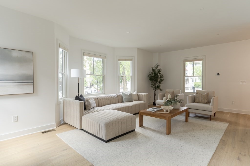 177 Thorndike Street, Unit 1 Brookline, MA 02446 - Photo 8 of 42