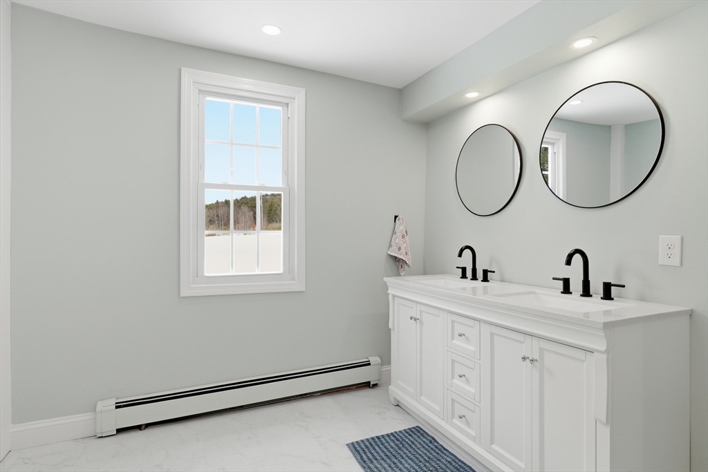 46 Smith Street Palmer, MA 01069 - Photo 11 of 25