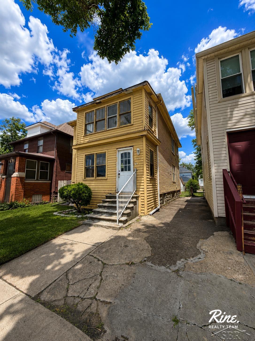 105 Maple Street River Rouge, MI 48218 - Photo 3 of 41