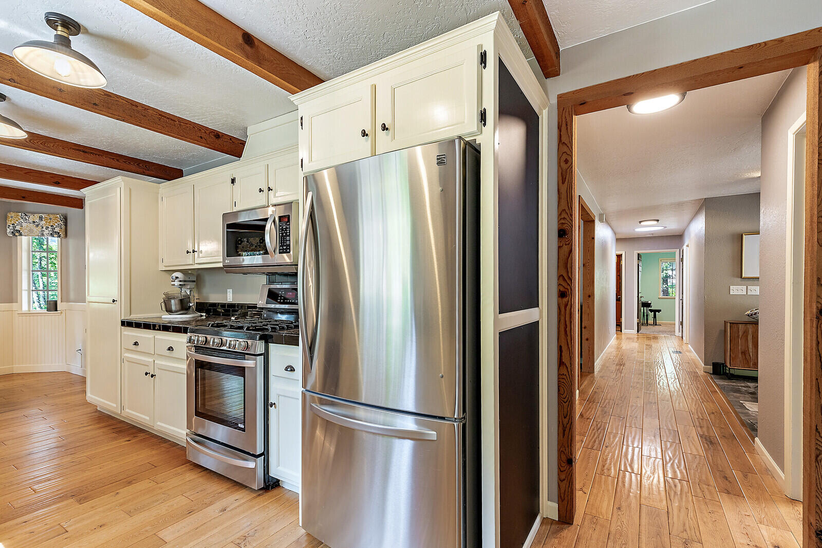 8769 North Applegate Road Grants Pass, OR 97527 - Photo 20 of 54 44_NA_44_mls