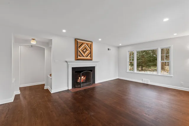 $389,900 | 102 West Calumet Road, Fox Point, WI 53217