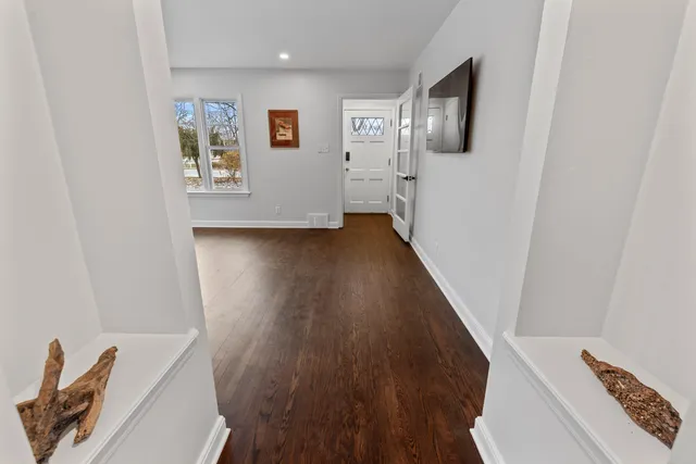 $389,900 | 102 West Calumet Road, Fox Point, WI 53217