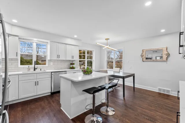 $389,900 | 102 West Calumet Road, Fox Point, WI 53217