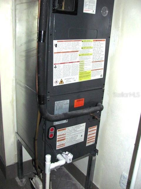 7701 Starkey Road, Unit 711 Seminole, FL 33777 - Photo 13 of 21 a bathroom with a toilet and a sink