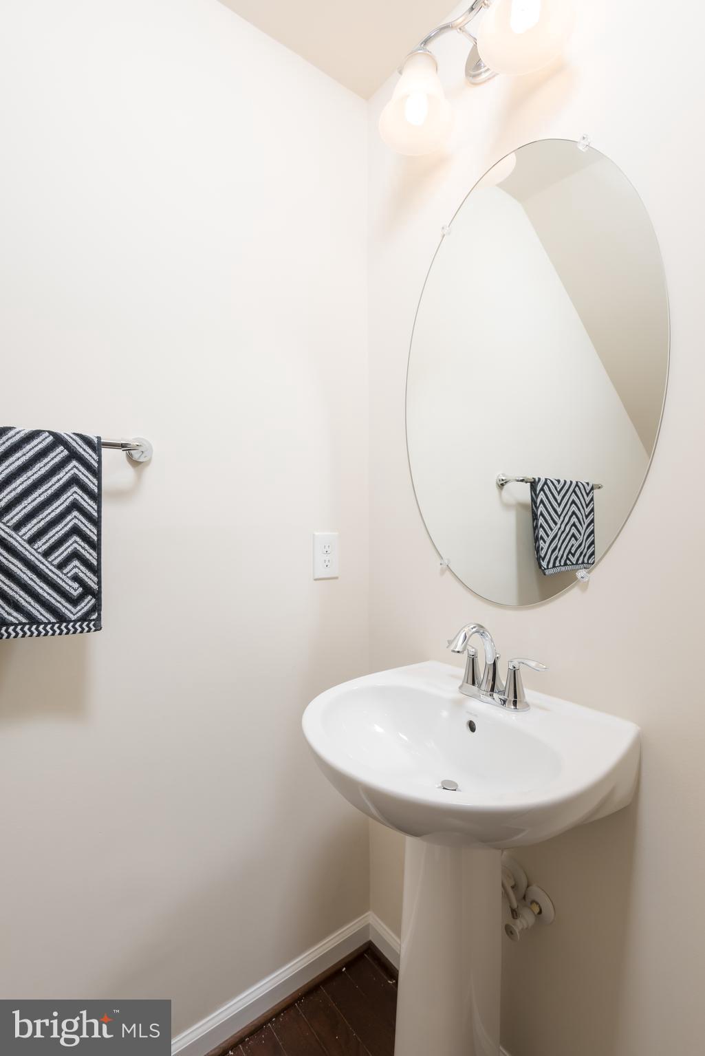 43503 Town Gate Square Chantilly, VA 20152 - Photo 12 of 25
