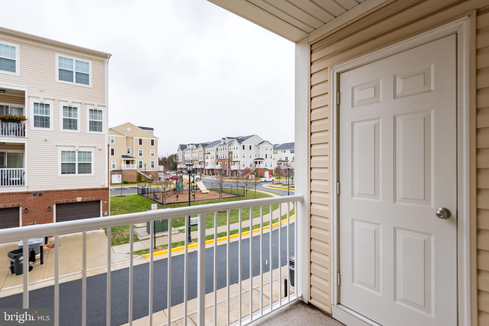 43503 Town Gate Square Chantilly, VA 20152 - Photo 25 of 25 Balcony